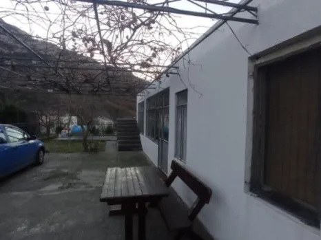 Kuća 192 m² na placu od 853 m² sa voćnjakom – Đurmani, Bar
