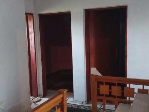 Kuća 200 m² na placu od 3600 m² sa voćnjakom – Golubovci, Podgorica