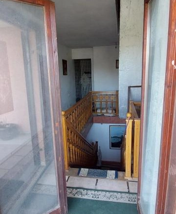 Kuća 200 m² na placu od 3600 m² sa voćnjakom – Golubovci, Podgorica