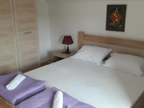 Kuća 100 m² sa bazenom i roštiljem – Mojdež, Herceg Novi