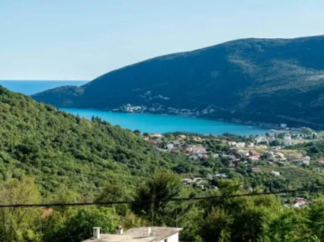 Kuća 100 m² sa bazenom i roštiljem – Mojdež, Herceg Novi