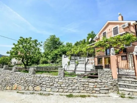 Kuća 100 m² sa bazenom i roštiljem – Mojdež, Herceg Novi