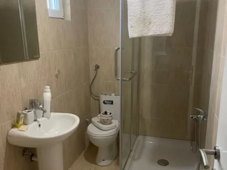 Kuća 120 m² na placu od 3887 m² sa pomoćnim objektima – Novo Selo, Danilovgrad