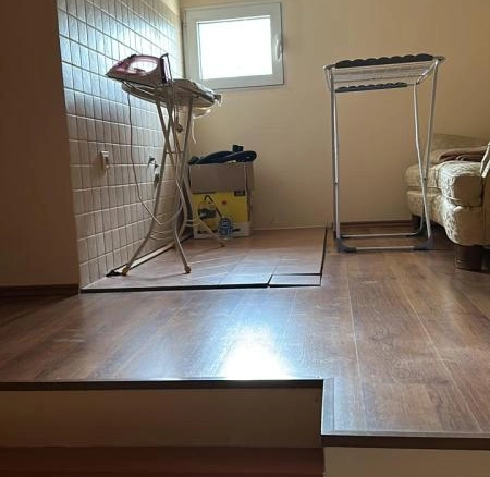 Kuća 600 m² na placu od 1600 m² sa radionicama i kafićima – Golubovci, Podgorica