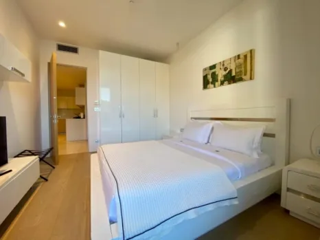 Dvosoban stan 107 m² na prvoj liniji do mora – Dukley Gardens, Budva