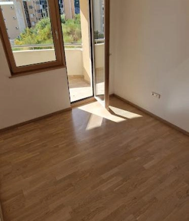 Jednosoban stan 45 m² u novom kompleksu sa bazenom – Bečići, Budva
