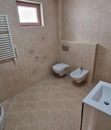 Jednosoban stan 45 m² u novom kompleksu sa bazenom – Bečići, Budva