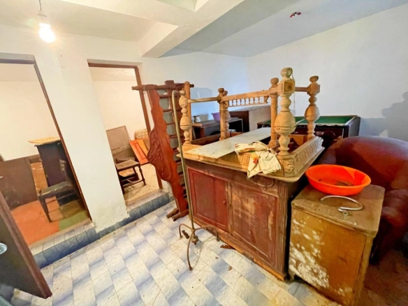Plac 125 m² sa starom kućom i pogledom na more – Sutomore, Bar