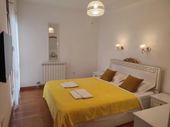 Dvosoban stan 97 m² sa pogledom na more i bazenom – Dobra Voda, Bar