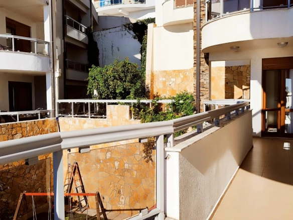 Dvosoban stan 97 m² sa pogledom na more i bazenom – Dobra Voda, Bar