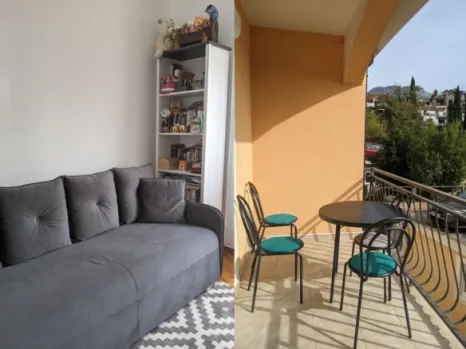 Kuća 152 m² na placu od 358 m² sa zasebnom garsonjerom – Igalo, Herceg Novi