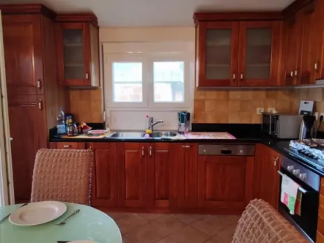 Kuća 200 m² sa dva stana i pogledom na planinu Hai Nehai – Sutomore, Bar
