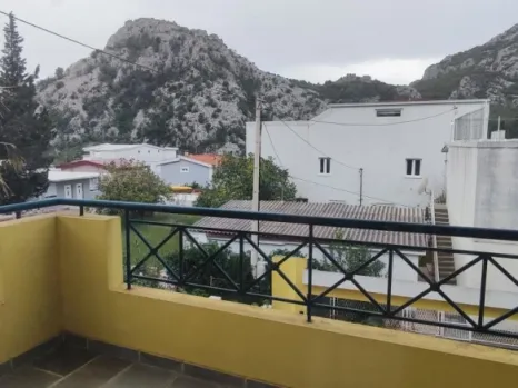 Kuća 200 m² sa dva stana i pogledom na planinu Hai Nehai – Sutomore, Bar