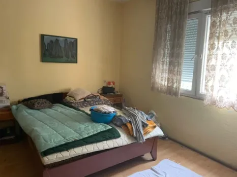 Dvije kuće 140 m² i 60 m² na placu od 2850 m² – Gornja Gorica, Podgorica