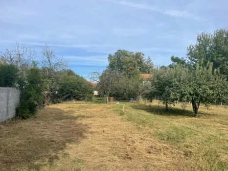 Dvije kuće 140 m² i 60 m² na placu od 2850 m² – Gornja Gorica, Podgorica
