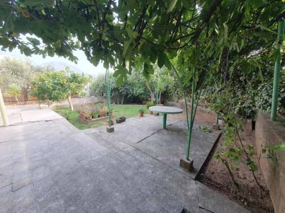 Kuća 108 m² na placu od 316 m² sa baštom i parkingom – Šušanj, Bar