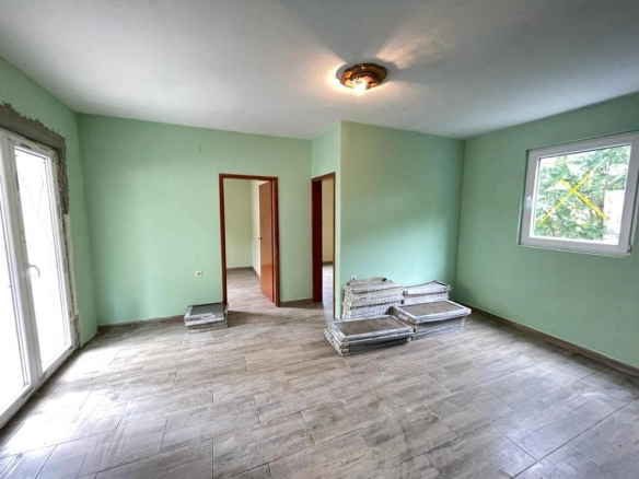 Kuća 110 m² sa pogledom na planinu i placom 170 m² – Sutomore, Bar