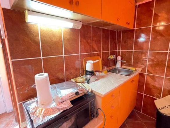Kuća 110 m² sa pogledom na planinu i placom 170 m² – Sutomore, Bar