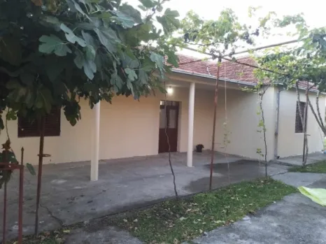 Kuća 150 m² na placu od 5156 m² sa dva pomoćna objekta – Golubovci, Podgorica