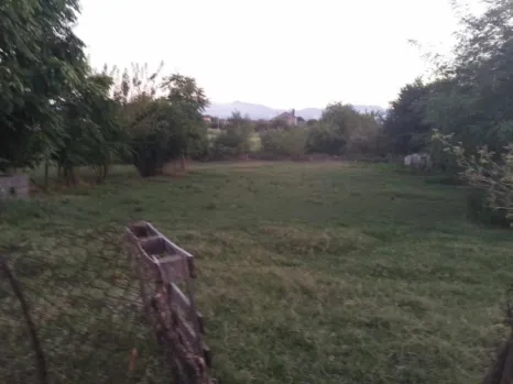 Kuća 150 m² na placu od 5156 m² sa dva pomoćna objekta – Golubovci, Podgorica