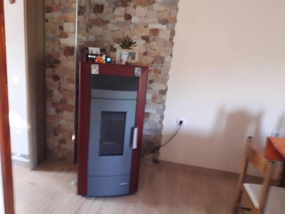 Kuća 120 m² na placu od 2154 m², legalizovana – Danilovgrad