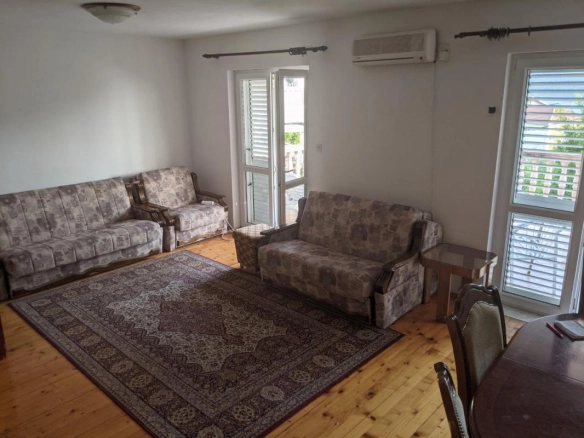 Trospratna kuća 183 m² na placu od 509 m², 250 m od mora – Kumbor, Herceg Novi