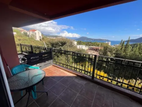 Dvosoban stan 72 m² sa pogledom na more – Igalo, Herceg Novi