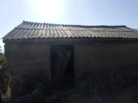 Plac 3000 m² sa starom kućom na osami – Zaljevo, Bar