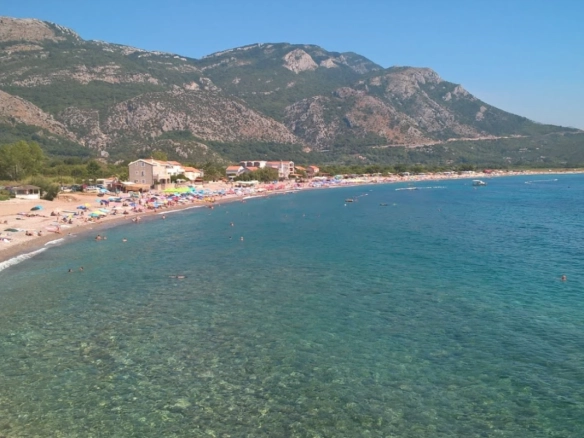 Plac 1660 m² za gradnju sa pogledom na more – Petrovac, Budva