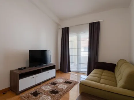 Četvorosoban stan 222 m² sa pogledom na more i planine – Podmaine, Budva
