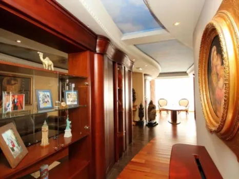 Dio kuće 322 m² sa garažom i saunom – Bar