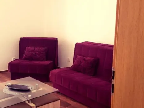 Kuća 617 m² na četiri sprata sa garažom i pogledom na more – Šušanj, Bar