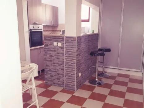Kuća 617 m² na četiri sprata sa garažom i pogledom na more – Šušanj, Bar