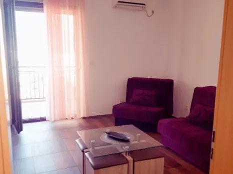 Kuća 617 m² na četiri sprata sa garažom i pogledom na more – Šušanj, Bar