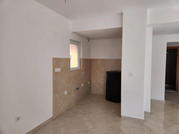 Trosoban dupleks stan 120 m² sa pogledom na more – Gomila, Herceg Novi