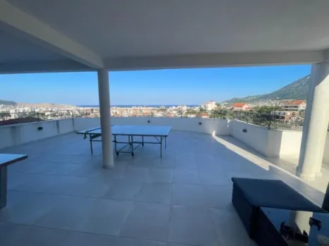 Izdavanje: Kuća sa panoramskim bazenom na dva sprata vile – Bjeliši, Bar