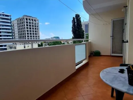 Trosoban dupleks stan 86 m² blizu Starog grada – Gospoština, Budva