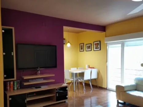 Dvosoban stan 77 m² sa dvije terase i djelimičnim pogledom na more – Petrovac, Budva