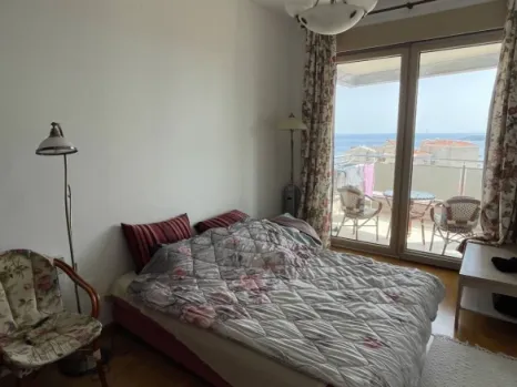 Trosoban stan 113 m² sa pogledom na more i planine – Bečići, Budva