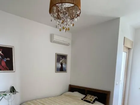 Trosoban stan 113 m² sa pogledom na more i planine – Bečići, Budva