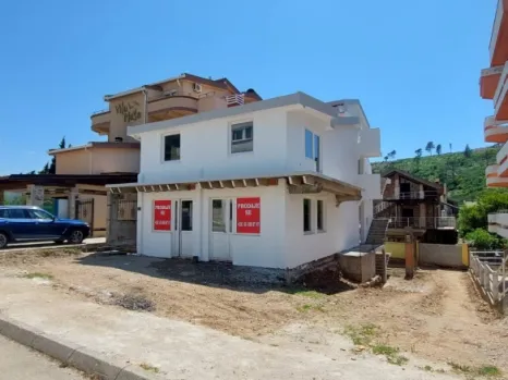 Kuća 420 m² sa šest apartmana, 600 m od mora – Sutomore, Bar