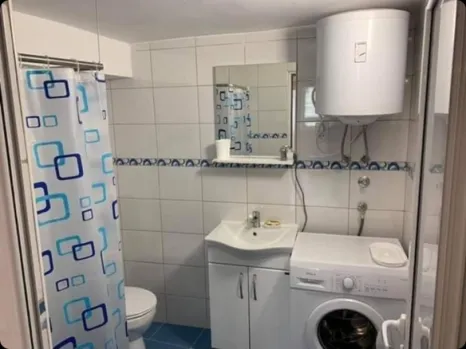 Kuća 300 m² na prvoj liniji do mora sa pontonom – Herceg Novi