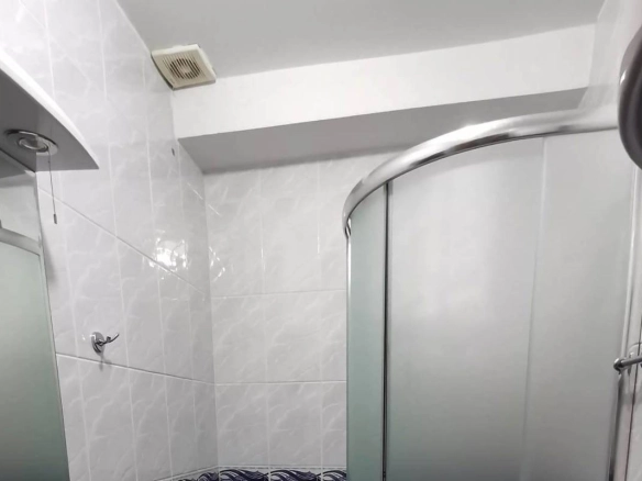 Izdavanje: Kuća 120 m² sa terasom 200 m² za 7 osoba – Pržno, Budva