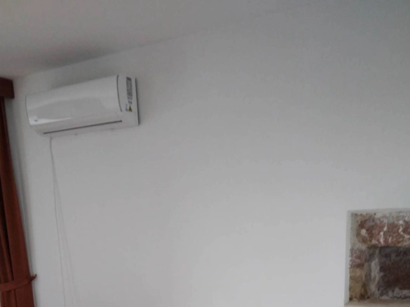 Izdavanje: Kuća 120 m² sa terasom 200 m² za 7 osoba – Pržno, Budva