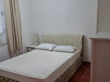 Trosoban stan 90 m² sa terasom i placem uz stan – Petrovac, Budva