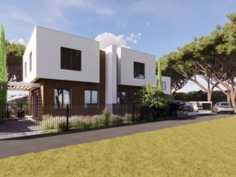 Vila 153 m² sa krovnom terasom na placu od 220 m² – Krimovica, Kotor