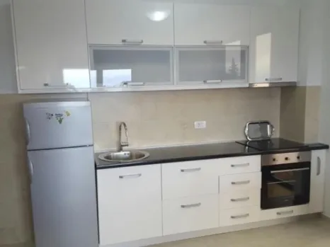 Izdavanje: Jednosoban stan 51 m² sa pogledom na more – Budva