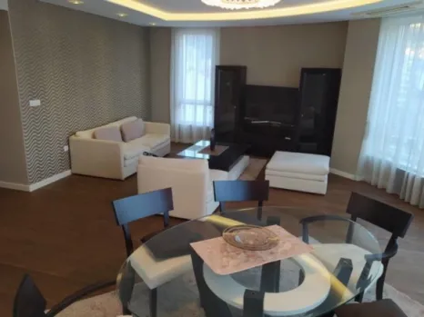 Izdavanje: Dvosoban stan 122 m² sa panoramskim pogledom – Budva