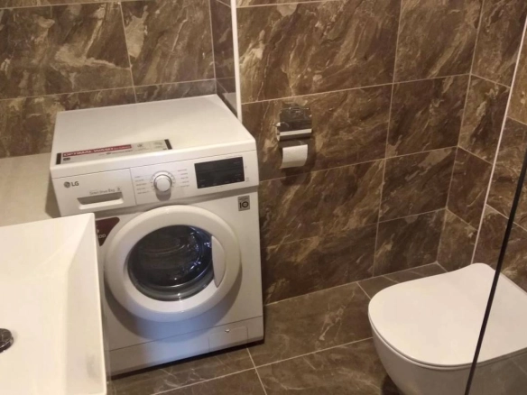 Dvosoban stan 85 m² sa pogledom na more i planine – Budva