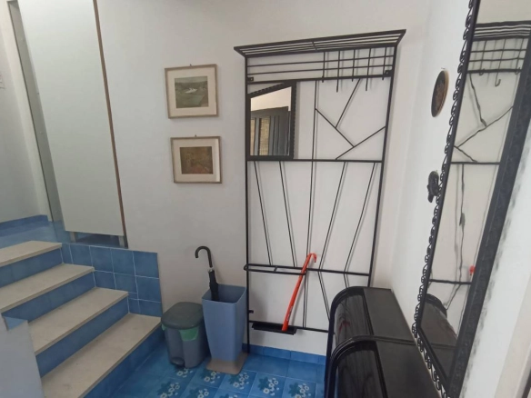 Izdavanje: Kuća 100 m² sa pogledom na more – Dobra Voda, Bar